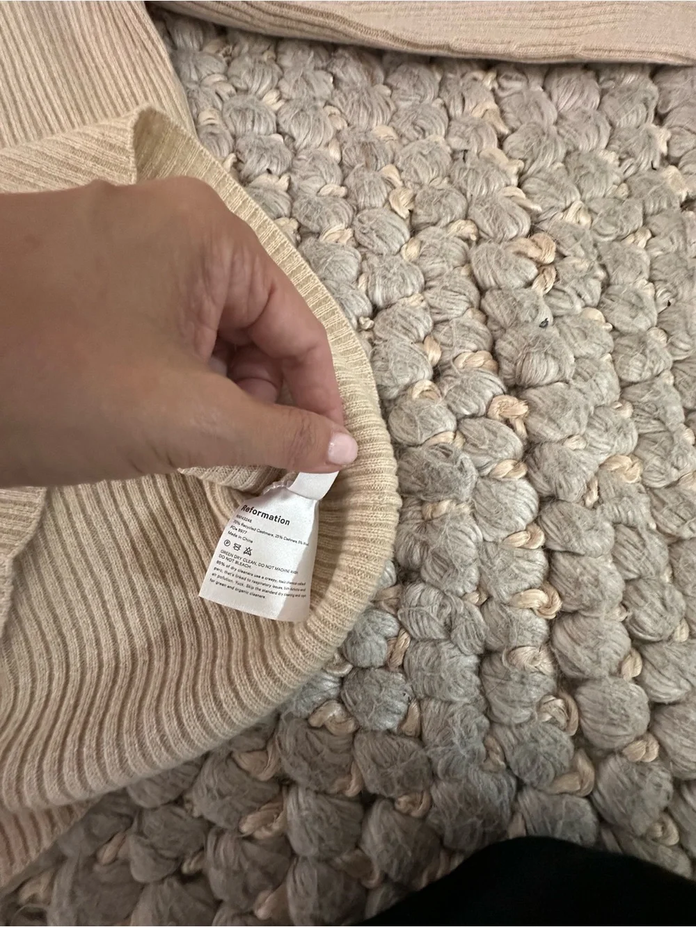 Reformation Beige Ribbed Turtleneck Sweater Sz Large Balloon Sleeve pullover